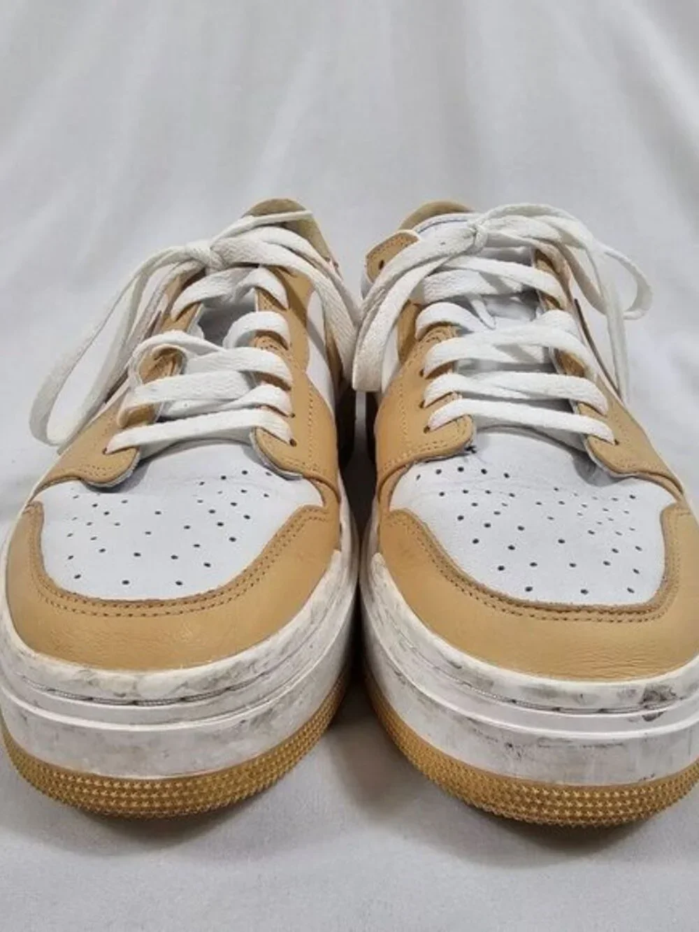 Nike lifted platform